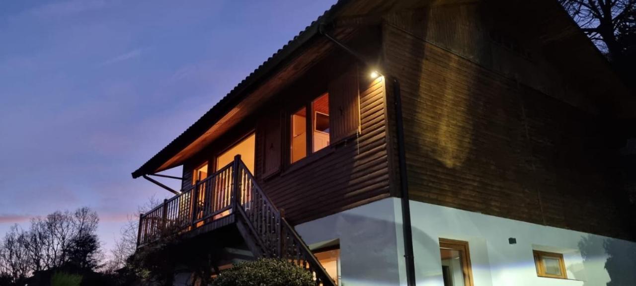 Chalet Sophie - Luxury Chalet Roletto ภายนอก รูปภาพ