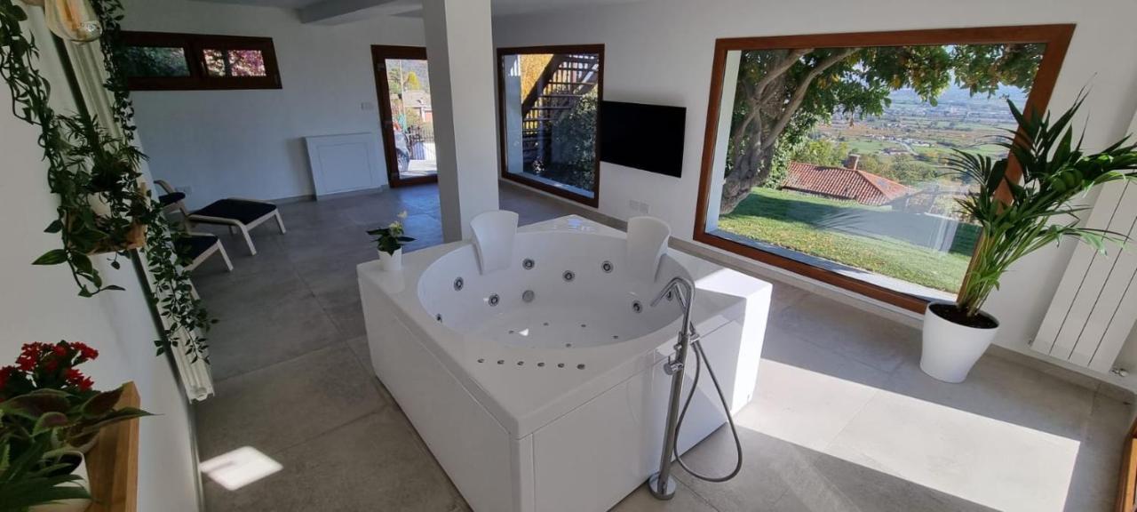 Chalet Sophie - Luxury Chalet Roletto ภายนอก รูปภาพ