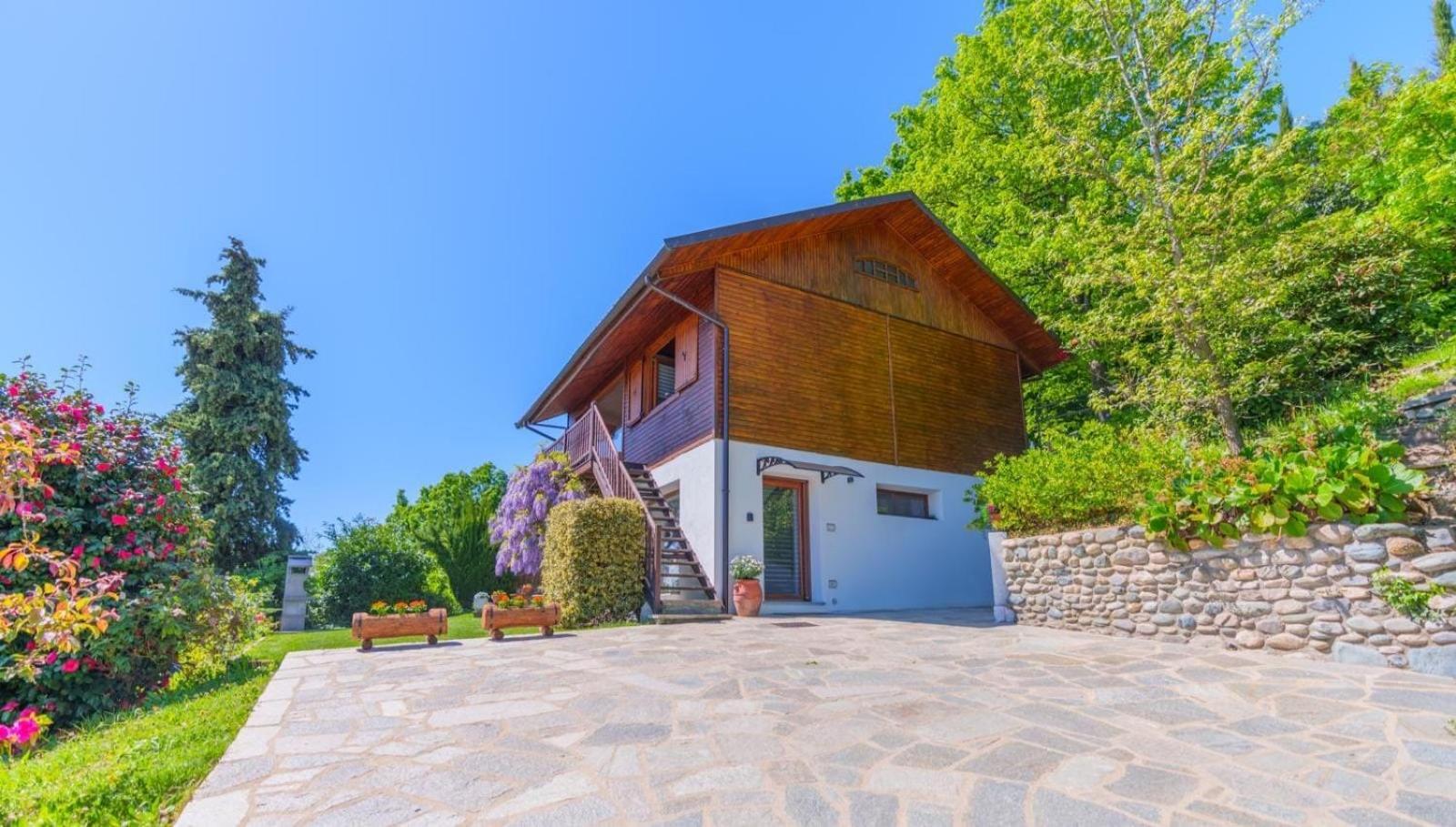 Chalet Sophie - Luxury Chalet Roletto ภายนอก รูปภาพ